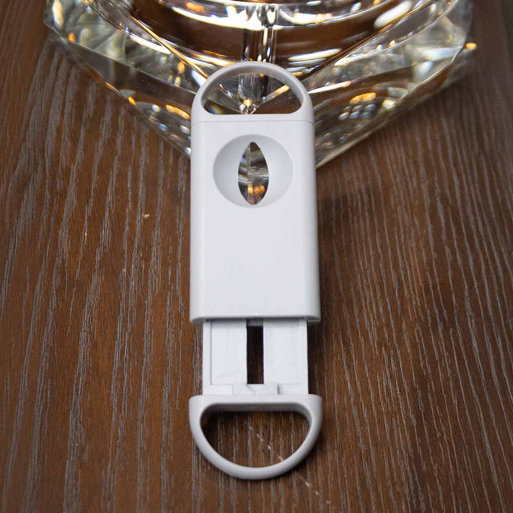 THE BIG EASY TOBACCO V SHAPED CIGAR CUTTER CUTS UP-TO 54 RING GAUGE CIGAR SILVER COLOUR (9365C) - Image 2